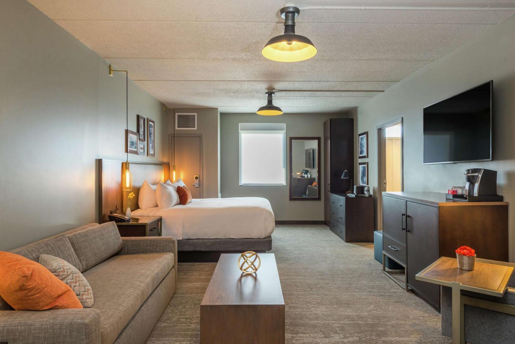 Hotel Saranac, Curio Collection By Hilton Saranac Lake Kültér fotó