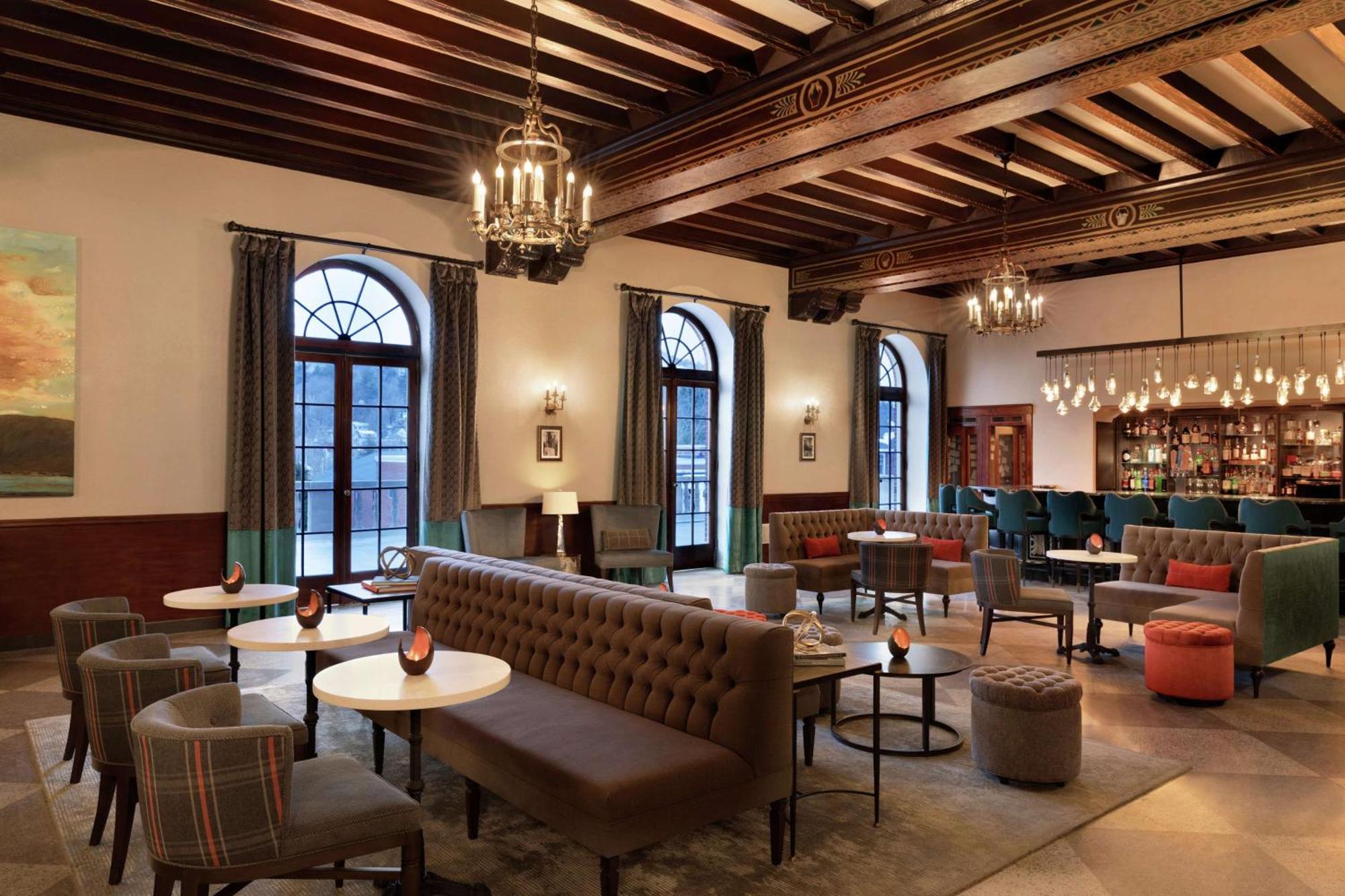 Hotel Saranac, Curio Collection By Hilton Saranac Lake Kültér fotó